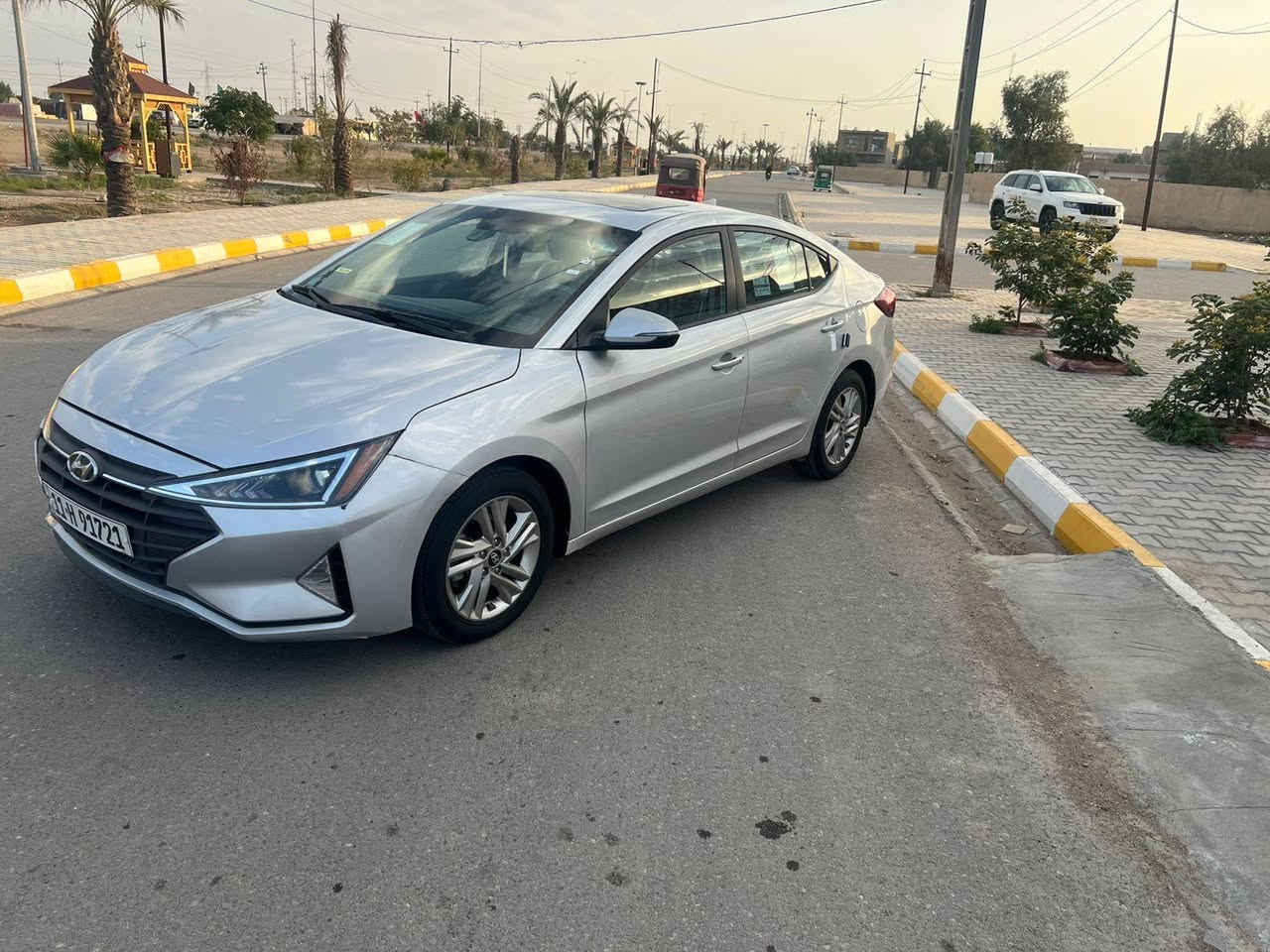 السلام عليكم النترا موديل 2019 وارد امريكي السياره كلين مكفوله من الضربه والتبديل بيه قطعتين صبغ اثر جراد مكينه وكير دوش كير ايتي سياره فول مواصفات واحد على واحد السياره جاهزه من كلشي تخم تاير من حداديه مامي خلفي تبريد تدفئه رقم بغداد دولي تحوال مباشر مكان سياره واسط السعر 125 الرقم *********** الرقم الثاني ***********
