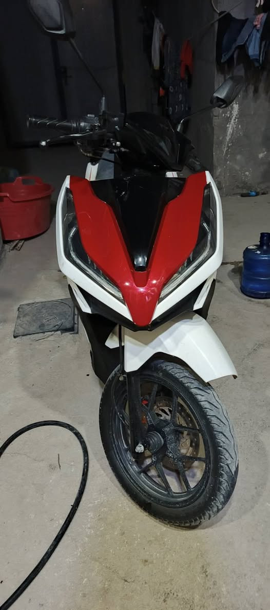 السلام عليكم دراجه للبيع جي اس اي هونداي كوري دراجه راقيه وخير من الله نضافه شوفت عينك  السعر 700 تفاصيل اكثر خاص او ***********
