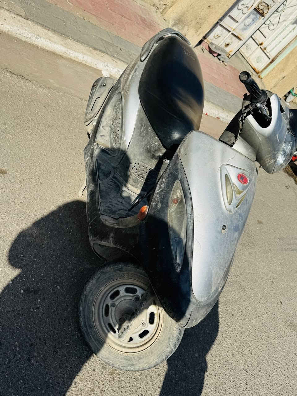 سلام عليكم كامكو ياباني للبيع كابريتر بيه خيط بخار لشراي ***********
