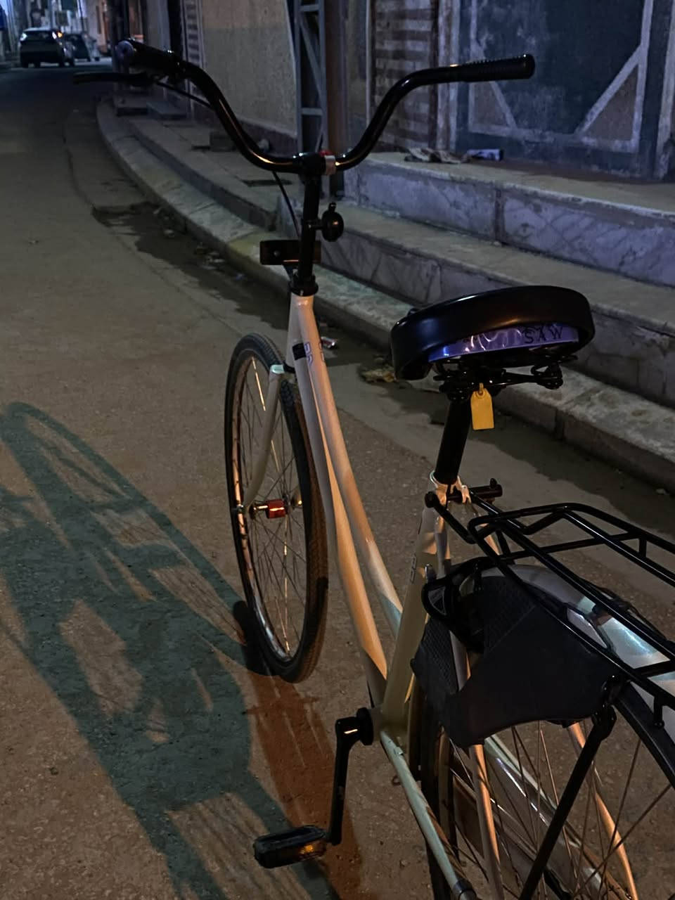 سلام عليكم بايسكل عكرب جديد ضوه مالته موجود جاملغه موجود ابريك امامي بي صفاره ويا هديه مساطر وفسفورات وكصب وشمسيه وشناطات كفاله عامه مكان كربلاء شارع ميثم التمار قرب المجسر المشاه السعر 140🔒 الرقم *********** شركه BD
