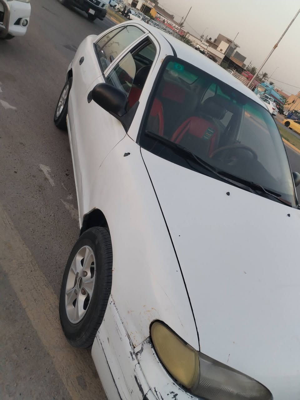 السلام عليكم اكسنت موديل 94 سنويه لل 30 اسامينا السياره رقم بغداد قطر الصبغ ما بيها بلاديه كيرو محرك جدد كير عادي سعر 27،، ***********
