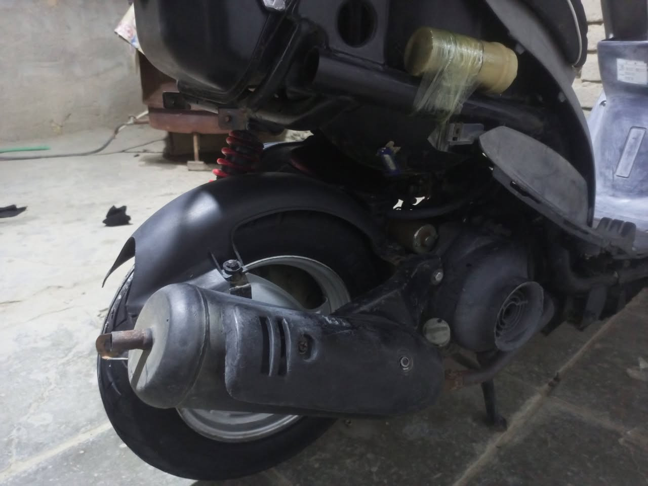 دراجه نضيفه ما فتوح بيها برغي واحد وكفراتها كامله مكمله ونضبفه بس الصالنصه مالتها مال بوليسي الدراجه كلشي ما عوزها اي نقص مامو السعر 575وبيها مجال ومن تجيني بيك خير وتدلل


**إذا كنت صاحب هذا الإعلان وتريد حذفه لأي سبب، رجاءا أرسل رسالة إلى الدعم الفني**