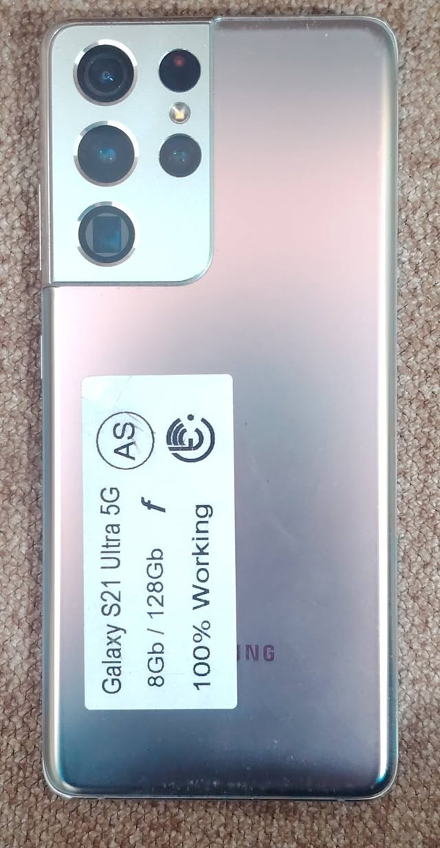 سلام عليكم s21 ultra 128 امريكي لون ذهبي سعر 350 وبي مجال
مع شاحة وكفر  تك سيم كارت 
 قبل فترة اخذتة ب400
بغداد بدون توصيل
*********** واتساب رسائل فقط
