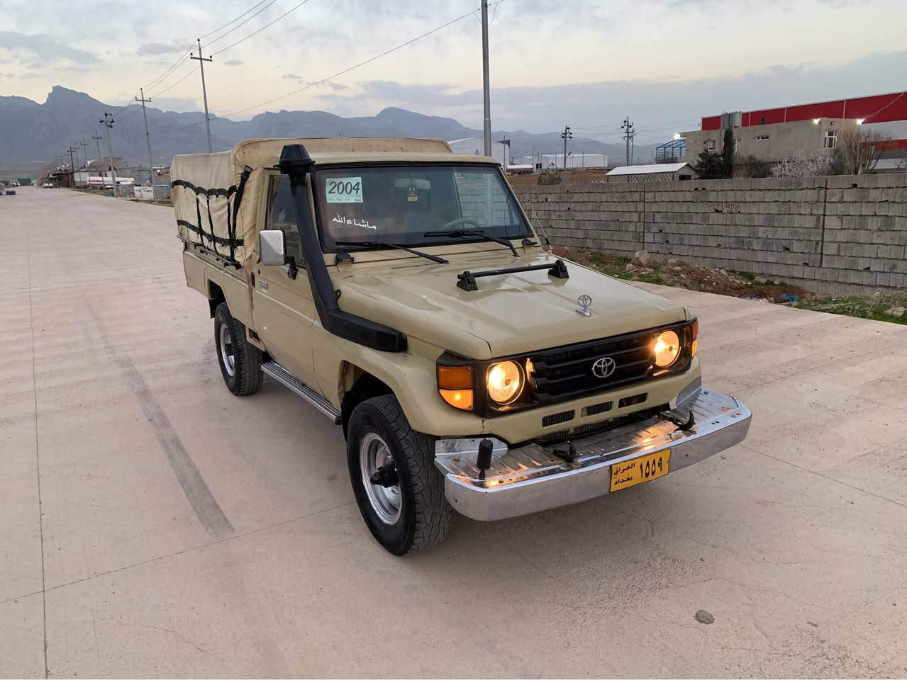 تویتامیگزەمین مۆدیل 89مەکینە 3ئیڤ 4گیری طابوکە پیش دیسک جکنیت پاوەر مەکینەوگیروئەکسل بەشەرتی فیتەر دەبڵ ئەکسل قورسوسوکی ئیشدەکات   تەقەورەقەی بەشەرت کارەبای زۆرمەزبوتە لایتوفلجەوهۆڕن ئیشدەکات جمجەوخیمەی لەگەڵە سعری 33گەڵا ژم  ***********  *********** شوین پیرەمەگروون السليمانية, العراق
