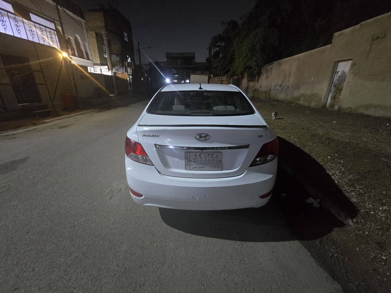 سلام عليكم ...
● ه‍ونداي اكسنت موديل 2016 خليجي مرقم بغداد 
●كفاله عامه ما عده شبر جاملغ وباب صبغ 
المواصفات : 
• فتحه سقف 
• شاشه كامره
• تحكمات ستيرن جهيتين 
• دواخل بيجي عله وضع شركه 
• محرك 1600 شرط ما مفتوح جاهزه محرك كير                    • حداديه تبريد جاهزه للخير 
 ( السعر 105 وبيها مجال للشراي )
مكان سياره بغداد - مدينه الصدر   
الرقم : ***********
