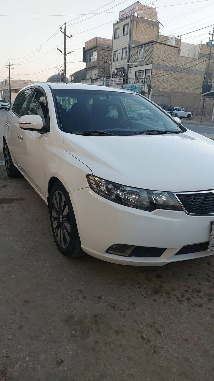 سيراتو 2012 فول عدا البصمة فتحة شفتات تبريد بيانو ثلج خليجي السيارة نظيفة أربيل وكالة مضمونة قطعتين صبغ جاملغ وباب خلفي ماشية 250 ألف محرك 2000 السعر 88 للاستفسار ***********
