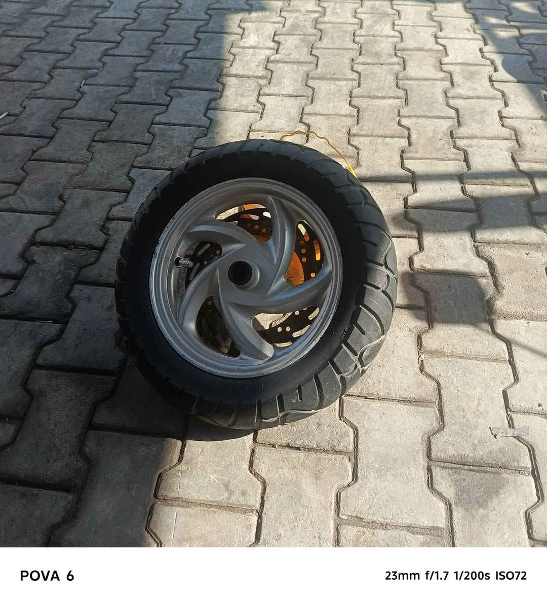 اطار كامل للبيع حجم.. 120على 70على12.. حجم الاطار.. ‏‪***********‬‏اتصل على هل رقم جسر ديالى القديم
