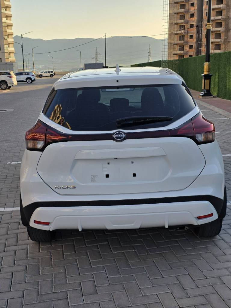 نیسان کیکس 2024 ـ
22000 میل ڕۆشتووە
تەنها ئەو پەڵە بۆیاخەی هەیە کە لەوێنەکاندا دیارە
موسفات S
نرخ 144 و معامەلە
سەیارەکەی هی من نیە تێل بۆ خاوەنی بکەن
*********** السليمانية, العراق
