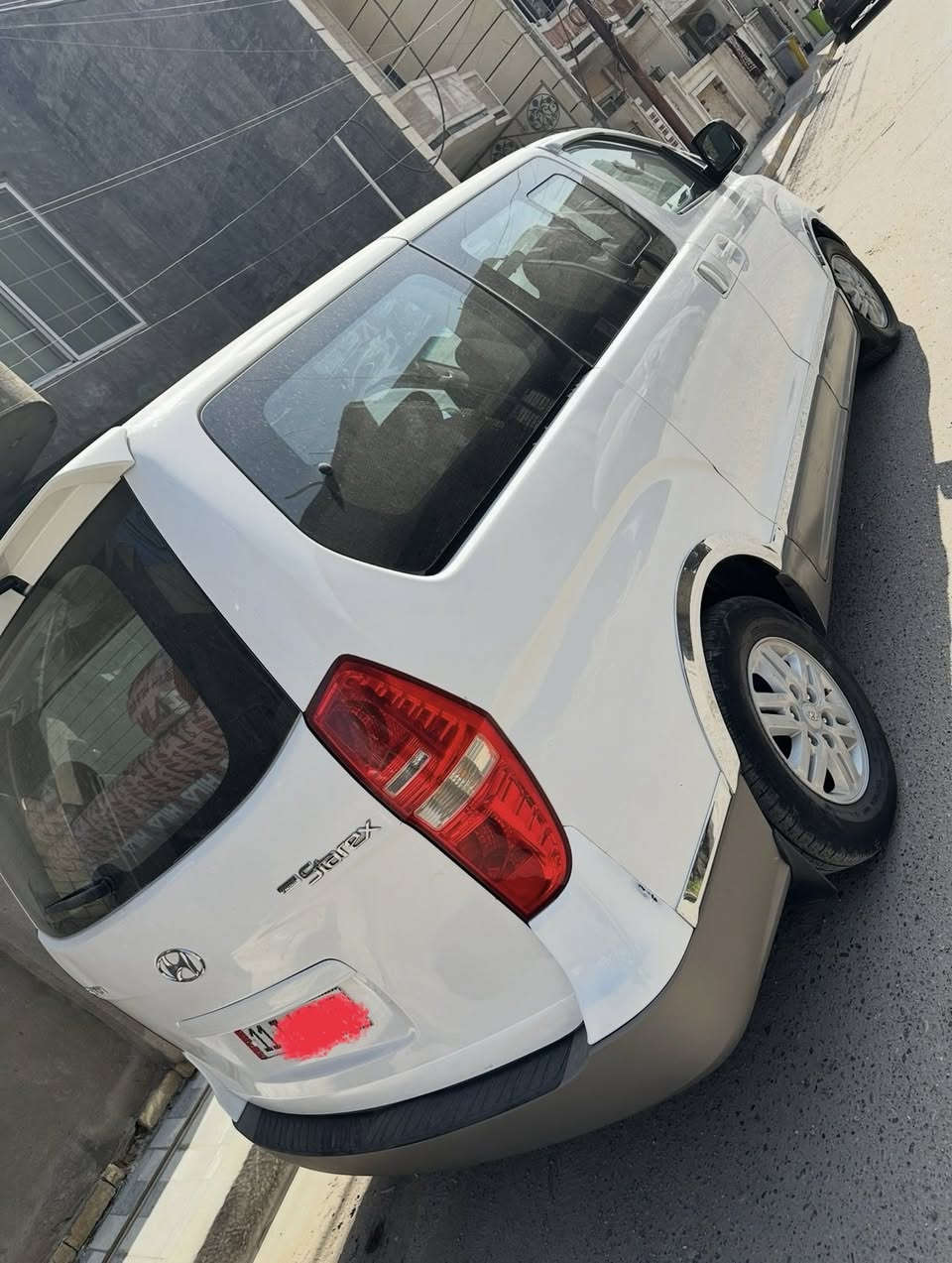 السلام عليكم
ستاركس للبيع موديل 2016
لشكل لجديد رقم بغداد إنكليزي بأسمي 
مكاني بغداد الدورة للاستفسار الاتصال 
على الرقم ***********
