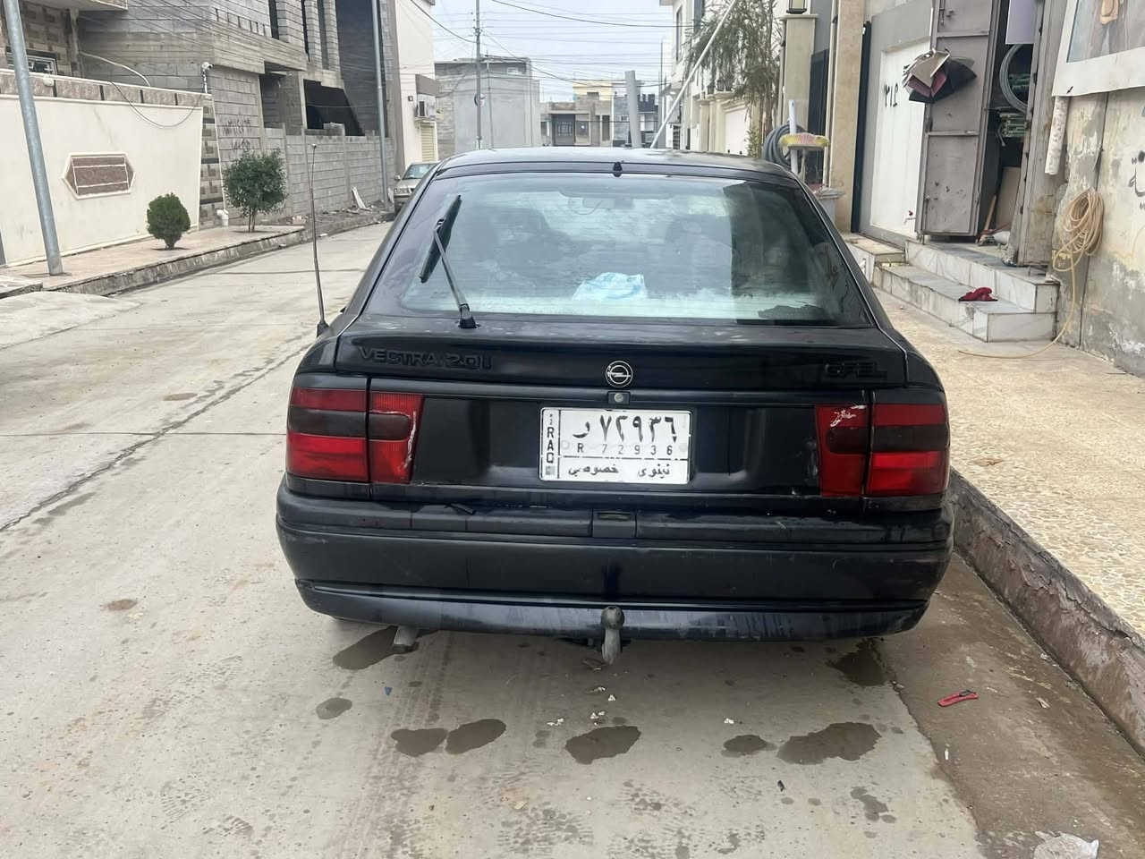 فكترا 1995
حجم المحرك 20 
صندوق جنطة 
المحرك والكير شرط 
الوايرمنية شرط
فتحة سقف كهربائي 
جامات الامامي كهرب 
السعر / 39 وبيها مجال بسيط 
للاستفسار اكثر يرجى التواصل على الرقم *********** واتساب
