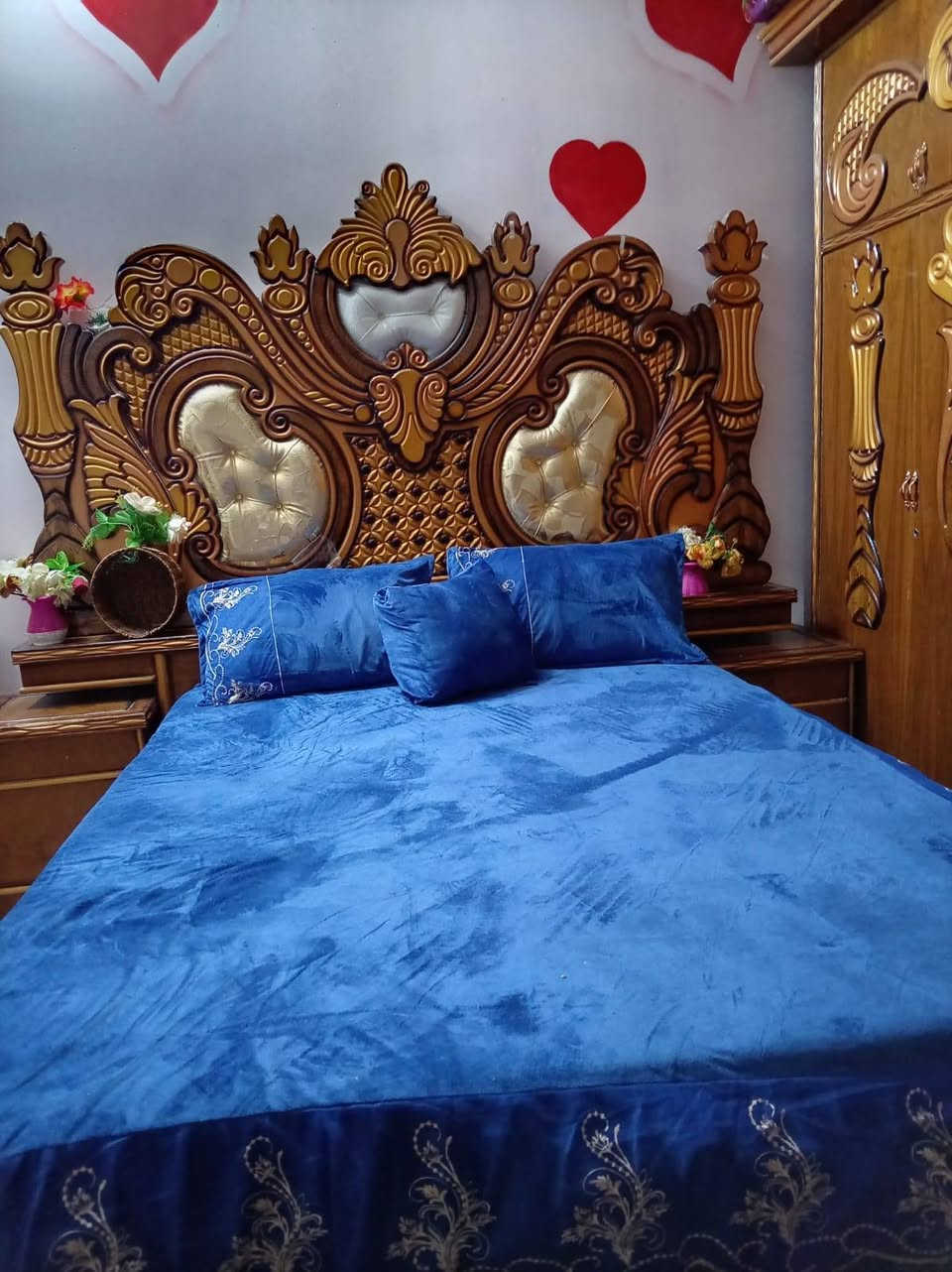 #للبيع♕
چربايه نفرين 
زاويه 
ميز مثلث 
كومدي 
السعر 450 وبيهن مجال 
المكان: الرمادي زنگوره
***********
