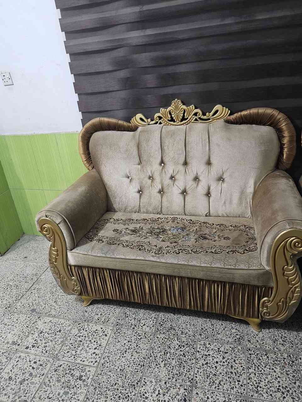 مساء الخير
تخم للبيع  مقعد +قنفة  بحاله جيدة ونضيفة 
السعر  ١٢٥   وبي مجال بسيط


**إذا كنت صاحب هذا الإعلان وتريد حذفه لأي سبب، رجاءا أرسل رسالة إلى الدعم الفني**