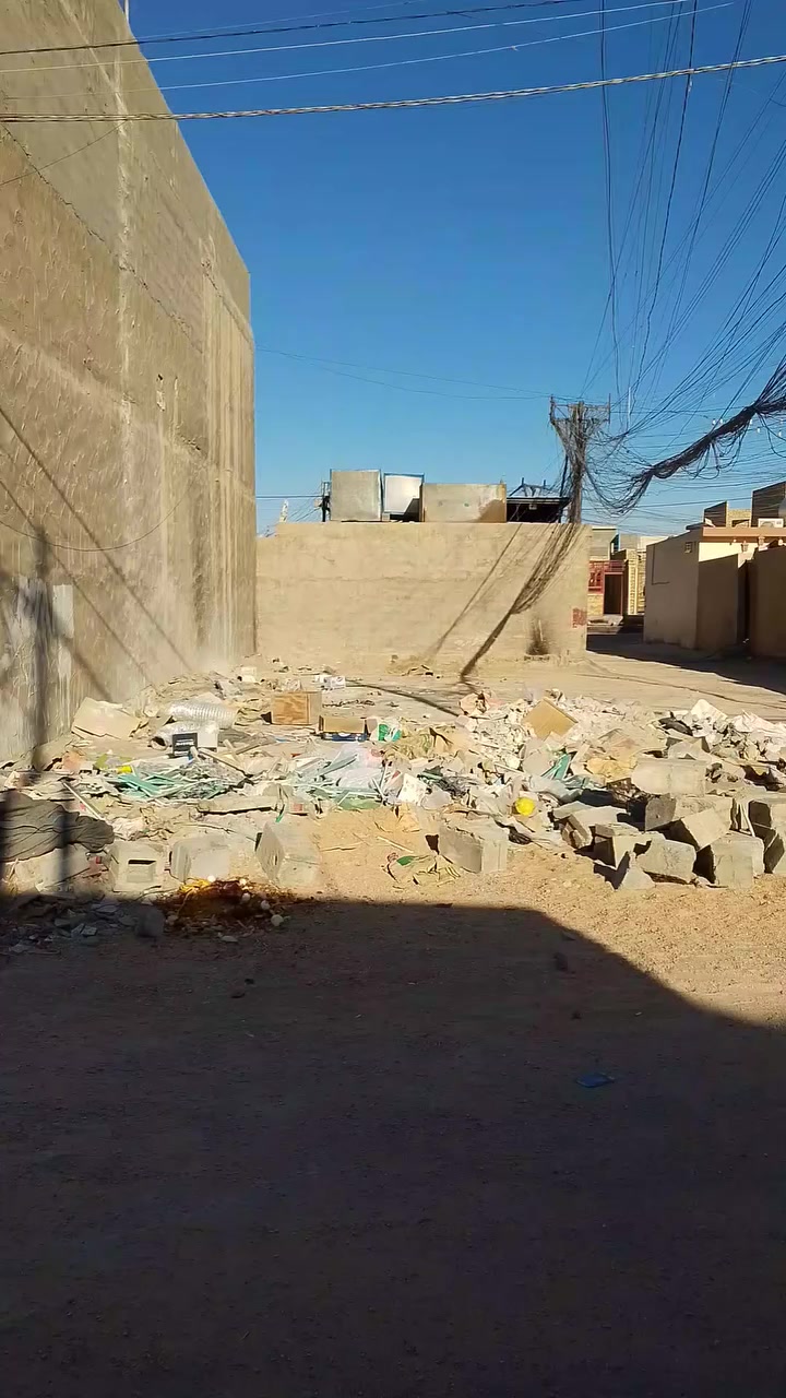 بسم الله الرحمن الرحيم يعلن مكتب المستقبل للعقار عن وجود ارض للبيع في الجغيفي الثانيه طابو زراعي صرف تحويل مباشر مساحة الارض ١٥٠م وجه ٧ونص نزال ٢٠م ركن على التبليط مربع جامع الذكر الحكيم ارض استندر بجر بنص السكن مكان ممتاز السعر ٥٠مليون بي مجال بسيط للاستفسار الاتصال على الرقم التالي *********** أو ***********
