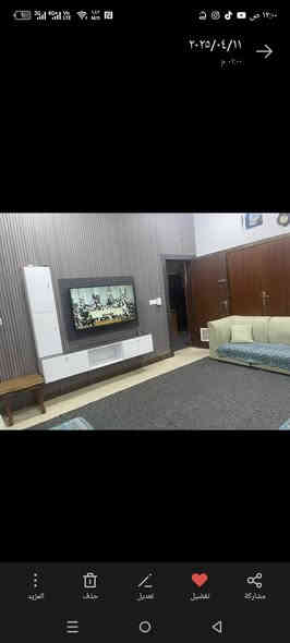 السلام عليكم دار. للبيع  يطل على شارعين مقابل المستشفى الجمهوري   يبعد عن المستشفى 70متر
المساحة 130+فظله18متر 
مساحة البناء. 130متر
عدد الطوابق   طابقين ونصف 
الطابق الاول يحتوي على  صالة+هول+غرفه+مطبخ+3حمامات
الطابق الثاني يحتوي على مشتملات عدد 2 المشتمل يحتوي على غرفه وحمام وهول صغير 
ويحتوي على غرفتين 
الطابق الثالث يحتوي على غرفتين وحمام هيكل 
البناء الطابق الاول طابوق والثاني والثالث ثرمستون البناء درجه اولى
فقط الواجهات ماكاملات   
العنوان //المشراق مقابل المستشفى الجمهوري قرب صيدلية الخيرات السعر 350مليون وقابل للتفاوض بشي قليل البيت بأسمي تحويل مباشر 

رقم الهاتف//***********
