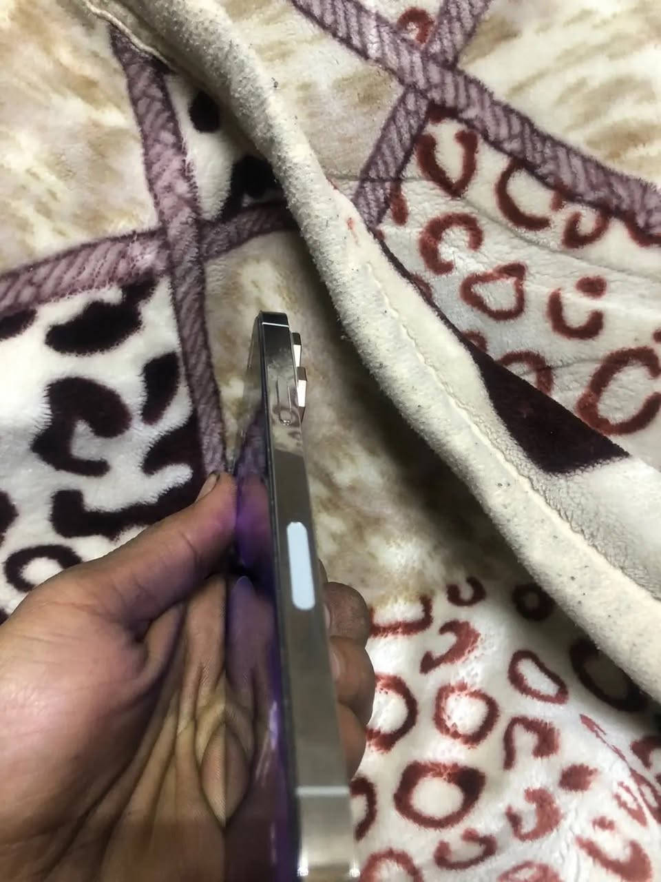 السلام عليكم
آيفون 13 برو ماكس
ذاكره 256
بطاريه 82 ابلادي
الجهاز وتر 
شرط الفحص 
امريكي 
مع كرتونه 
سعر 700 وبي مجال
لون ابيض المميز
بغداد الغزاليه


**إذا كنت صاحب هذا الإعلان وتريد حذفه لأي سبب، رجاءا أرسل رسالة إلى الدعم الفني**