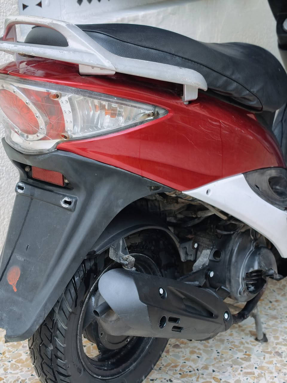 السلام عليكم دراجة للبيع كامكو مكفوله من كل شيء عنوان ميسان المجر الكبير والاستفسار على هذا الرقم***********
