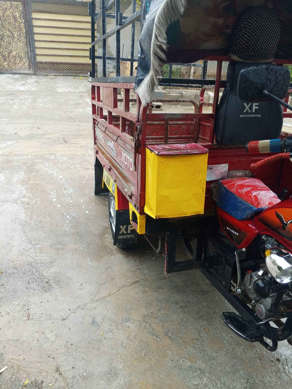 ستوته للبيع موديل 2014 كله على البلاد لا كسر ولا اخياس فحل قلاب رايده2مليون وبيه مجال العنوان حي عسكري ***********
