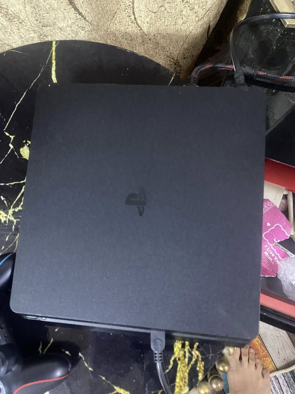 من رخصه الادمن بلي فور سلم  للبيع ويه 3يدات جهاز جديد العنوان دوره ***********
