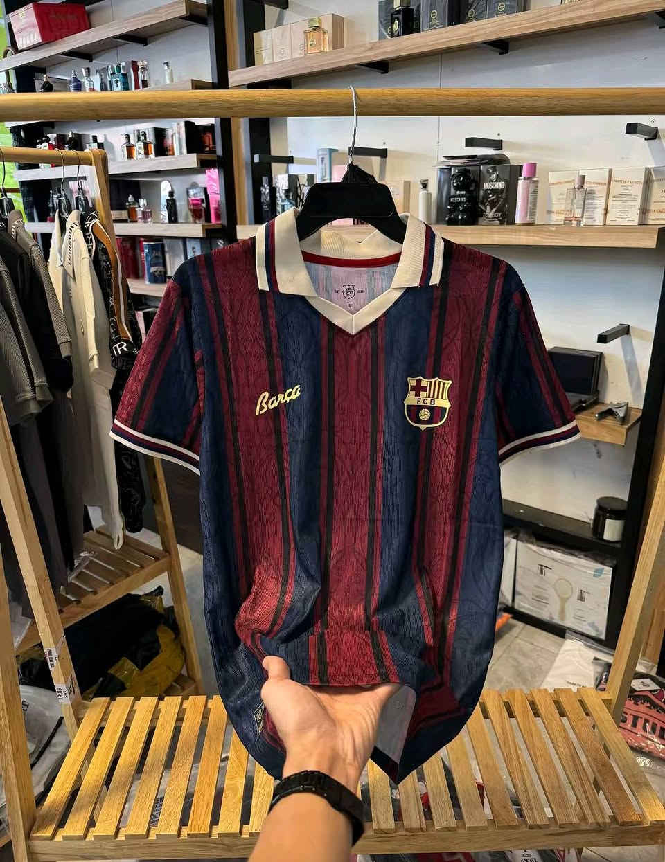 توفر عند فيگو ستور للالبسة الرياضية
توصيل مجاني لجميع المحافظات 🇮🇶 
للاستفسار واتساب  ***********
