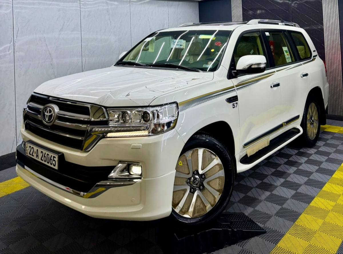 تويوتا لاندكروزر 2016 VXS مواصفات لكزس أخت زيرو بالكارتون زيرو شركة ساز مكفولة كفالة عامة من الدعامية إلى الدعامية بدون بارد بدون صبغ بدون رصعات بدون شخط حتى اللحية بدون صبغ والباقي كله بشرط المحرك والجير بشرط ولم يفتحا السيارة نظيفة جدًا كل شيء على بلد الوك سنوية جديدة مدفوعة لغاية 2029 السنوية باسمي بشرط التحويل والخِرامة
السيارة لا تحتاج أي صرف

💎 ســعــر ✅ ::  الــرد تلقائي📮

مواصفات السيارة 
جكات
محرك 8 سلندر 5.7 لكزس
مواصفات لكزس كاملة

الممشى 73 ألف كم حقيقي
الموديل 2016
الفئة VXS
فل مواصفات 1/1
السيارة مواصفات لكزس معروفة

المواصفات
جوبلس تصعد وتنزل
5 كاميرات
تدفئة وتبريد المقاعد
كرسي السائق ميموري 3 وضعيات
شاحن لاسلكي
نظام ترحيب عند الاقتراب
دبل ماوس
شاشة تحكم لكزس
3 شاشات
تشغيل عن بعد
كراسي كهرباء
محرك V8 5.7
زراك لايت
5 بصمة أبواب
سيستم صوت لكزس
رادار أمامي وجانبي
ستيرن صاج
8 إيرباك
دفع رباعي
حساسات أمامية وخلفية
نظام إيكو لتقليل الصرفية
ثلاجة

رقم صاحب السيارة
***********
