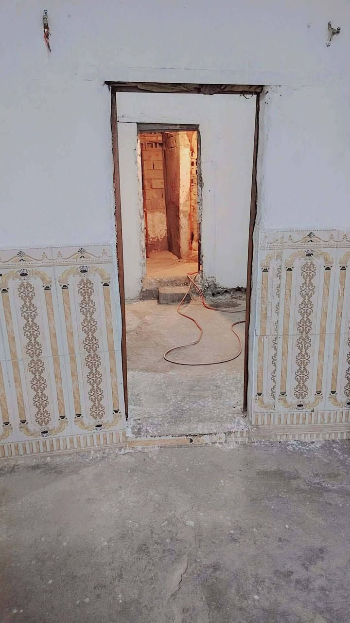 بيت للبيع او مراوس كرمه علي شارع ام البنين المساحه ١٥٠البيت ع شارع  سكف جينكو ومرتب بي سقف ثانوي ديوانيه وغرفتين وهول ومطبخ وصحيات البيت زراعي
حته لوعله دفعتين عادي

السعر ٤٥ وبي مجال


**إذا كنت صاحب هذا الإعلان وتريد حذفه لأي سبب، رجاءا أرسل رسالة إلى الدعم الفني**