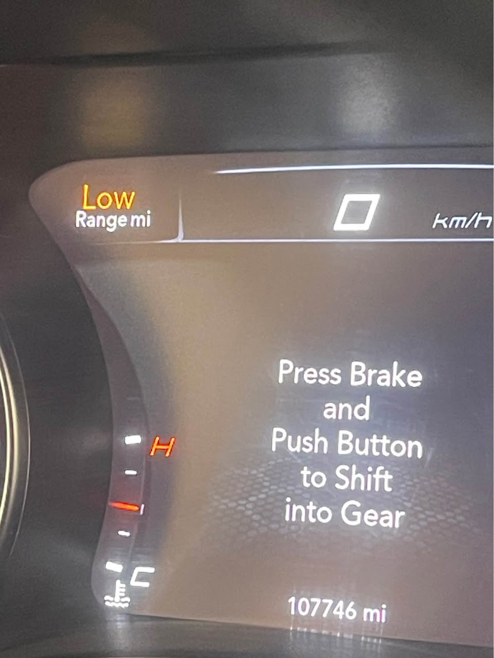 السلام عليكم جارجر 2015 اصل دخول جديد لو طماطه مواصفات رالي ماشيه 109 سياره حادثها موضح بصوره المدكر الايسر بي صبغ والسونار موجود بالمنشور رقم بصره كتاب ضباط تحويل مباشر الاستفسار اتصل *********** العنوان بصره المعقل الزبير, البصرة
