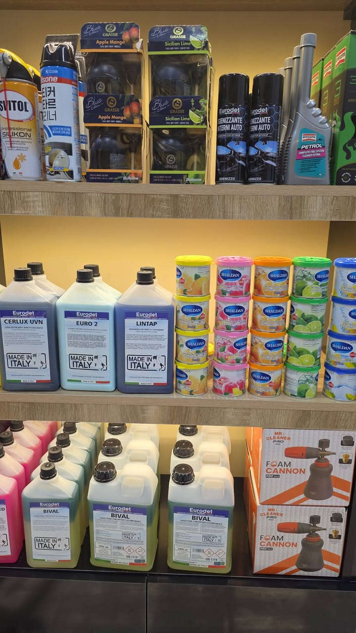 تابع الصفحه واتساب لحجز ***********
