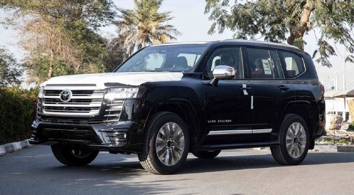 متوفر تصدير 
لاند كروزر GXR LTD 3.5L
2026 
شامل الوحات الشماليه واصل الئ كركرك مدة وصول اسبوعين تقريبا 
السعر 890ورقه 
متوفر نظام الاقساط
للتواصل واتساب:
***********
