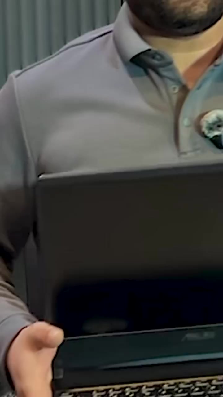 �🔥 سعر ناااار – ASUS TUF Gaming بـ 425$ فقط 🔥🔥

💻 ASUS TUF Gaming
⚙️ المعالج: Intel Core i7 الجيل التاسع H
🧠 الرام: 16GB DDR4
💾 التخزين: 512GB SSD
🎮 كرت الشاشة: NVIDIA GTX 1650 4GB
🖥 الشاشة: 15.6 FHD
🎹 كيبورد: RGB بإضاءة خلفية مميزة

💰 السعر: 425$ فقط 🔥 عرض قوي جداً ولمدة محدودة

🎁 الهدايا المجانية:
✔️ ماوس ألعاب
✔️ شنطة لابتوب
✔️ ماوس باد احترافي

💪 الكفالة: شهر كامل على الهاردوير والسوفتوير
🔄 التبديل: خلال أول 5 أيام من الشراء
✔️ أجهزة نظيفة ومضمونة
✔️ فحص كامل قبل التسليم

📦 توصيل ضمن دمشق فقط
🚚 شحن متاح إلى جميع المحافظات السورية

📍 دمشق – البحصة – ساروجة – مقابل فرن مرحبا – الطابق الأول
🏢 شركة RT - ربيع للتجارة

📞 0988779070 - 0980829966
💬 واتساب مباشر:
https://wa.me/98988779070
https://wa.me/98980829966

📲 قناة واتساب:
https://whatsapp.com/channel/0029VbBX8Pr3mFYCo8vbAM08

📢 قناة تلغرام:
https://t.me/Rabeetrading

🔥 إذا بدك أداء قوي للألعاب والتصميم بسعر منافس… هاد هو الخيار الصح 🎮💪

#RT_ربيع_للتجارة #ASUS #TUF #Gaming #عروض_لابتوبات #سعر_نار #دمشق #لبحصة #ساروجة


**إذا كنت صاحب هذا الإعلان وتريد حذفه لأي سبب، رجاءا أرسل رسالة إلى الدعم الفني**