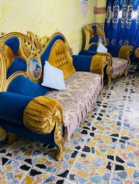 ١٠مقاعد • نضيف • بلا ضرر