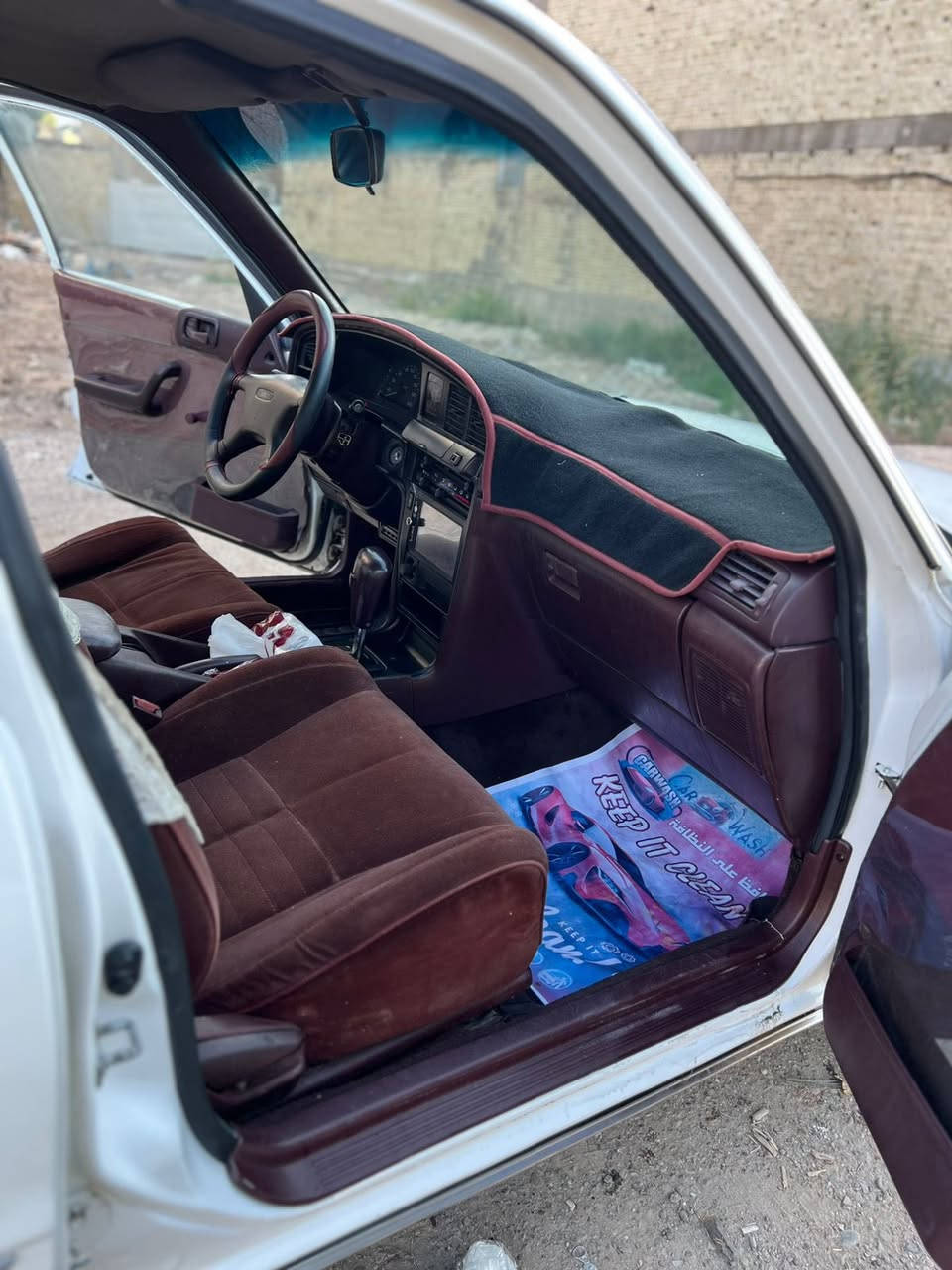 للبيع كروسيدا اللون ابيض رقم بغداد تحويل مباشر ثلجي موديل ١٩٩٠ بلادي ايسر محرك وكير ونجي سياره معمره تعمير كامل داخل وخارج داخل لون ماروني شاشه تبريد ثلاجه 
السعر ٥٥$
موقع السياره البنوك
0773 451 2659
