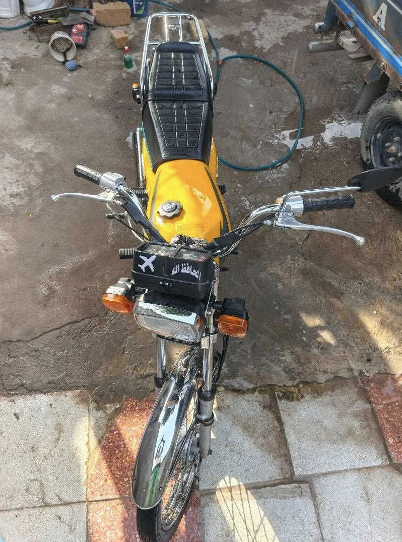 يا الله    السلام عليكم دراجه اربعه كير ارشه موديل 2019 تعمير 2025  شلامجه اصلي دراجه خير من الله سعر 750 وبيه مجال 
هاتف :***********
