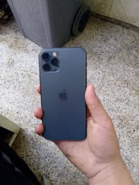 جهاز آيفون ١١برو للبيع التليفون كلش نضيف ممفتوح بطاريه🔋80فقط ذاكر ٦٤ ب...