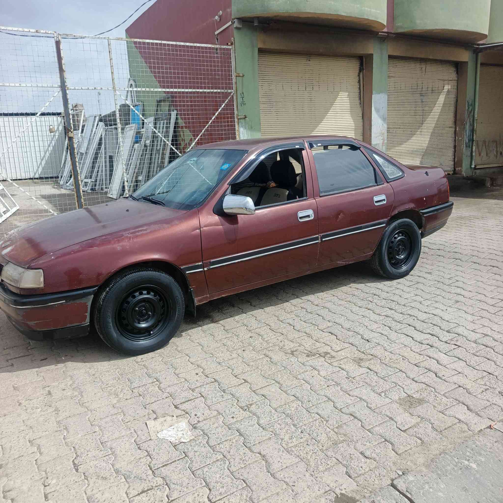 السلام وعليكم اوبل فكتره حجم 16 باور ستيران قيش عريض كير محرك شرط تخم تاير صدر بطاريه جديد العنوان كركوك ناحيه السعر ٣٥وبي مجال كابون مابيها سنويه اصدار جديد السياره بلادي بدون صبغ ***********
