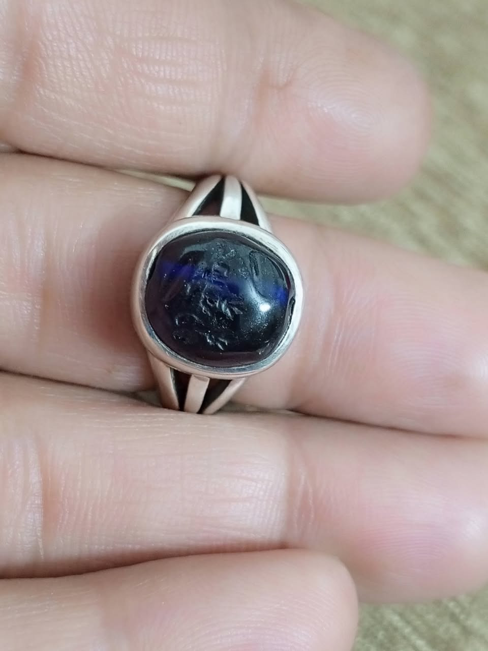 زفير قطعه رووعة شكل مرصودة قديم ١٥٠ ألف بغداد ***********
