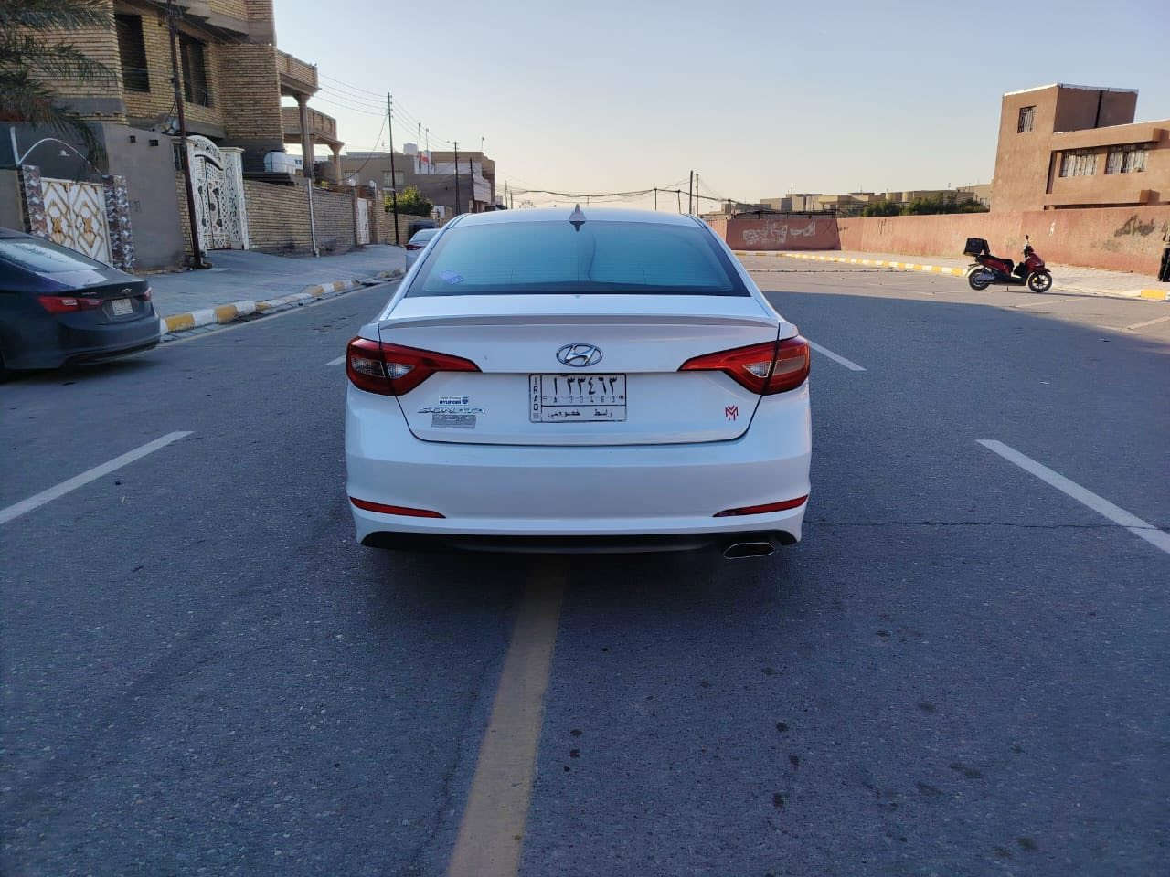 سلام عليكم سوناته موديل 16 وارد مريكي بيه جاملغ مامي تبديل بدون دواخل وبيه قطعتين صبغ اثر تكشير سياره جاهز من تخم تاير حداد مامي خلفي مكينه وكير مكفولات مكان سياره بواسط سعر 105 رقم تلفون ***********
