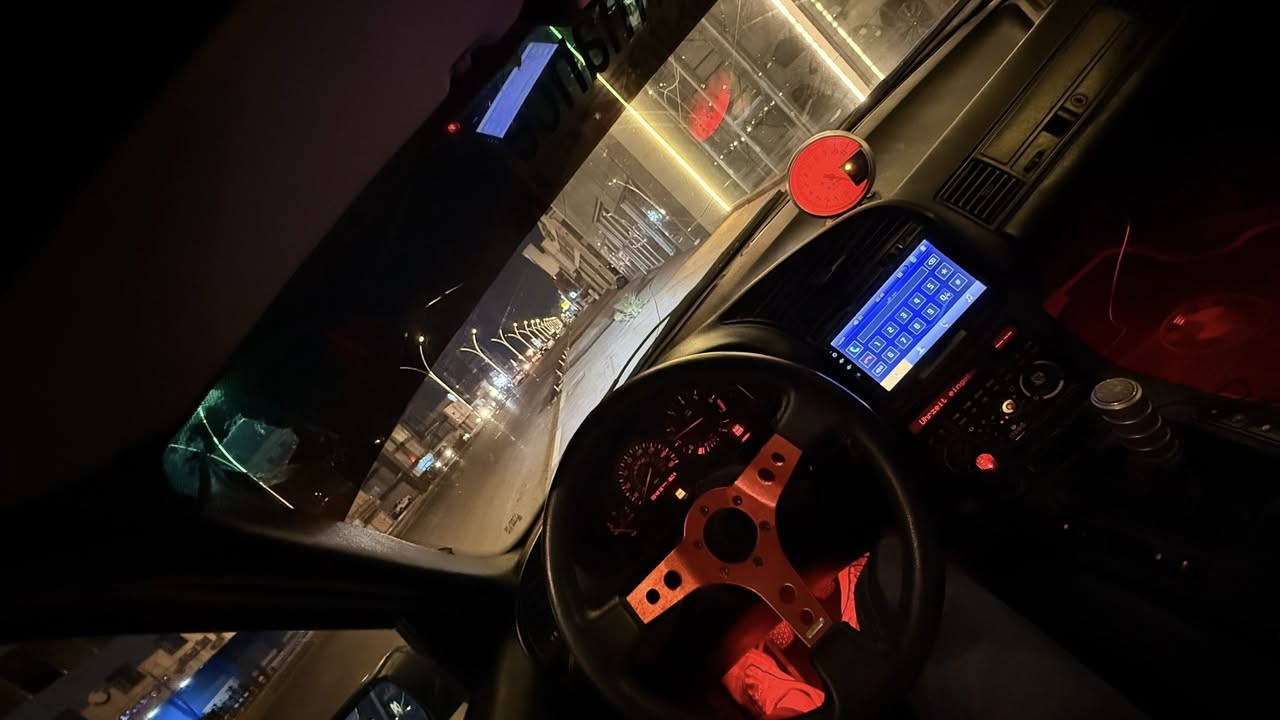 سلام عليكم البيع
BMW. e36. 1995. 325.
سياره حلوه ونضيفه رقم بغداد سنويه لل٢٠٢٧ شرط التحويل محرك ٢٥ بي بدايه خيط خفيفه  اكسل قفل ٨برغي  شرط سرعه وشلعه  ومعدل تاكل الشارع  صافيه  كلش دواخل جديد رياضي سياره يرادلهه لمسات بسيطه كلشي شغال بيها تبريد تدفئه  شاشه اندرويد. كير عادي سماعات حلوه السياره كلها جاهزه   سعرها40تعجبك  هلا بيك  البصره رقم الهاتف ‭0773 837 7863‬
