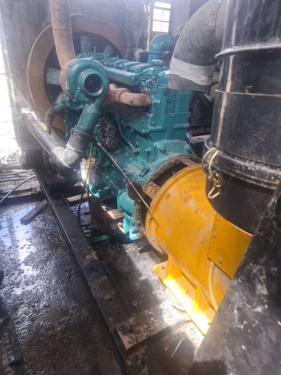 للبيع فالفو حجم ١٢دي حجم ١٢٢ راس توليد سدندر ٣٠٠ كيفي مكينه سدندر ذي قار الرفاعي تفاصيل أكثر اتصل على هذا الرقم ***********
