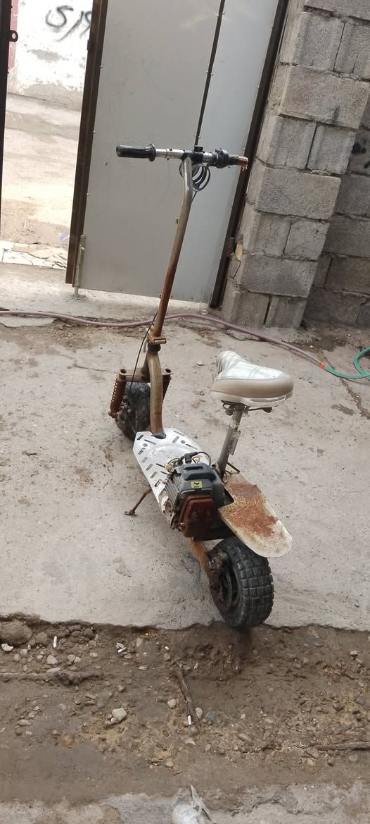 السلام عليكم 
دراجه تحوير للبيع 
نقصه واير مال هندر بس
مكاني بغداد مقابل دائره مرور الحسينيه 
السعر20وبيه مجال 
***********
