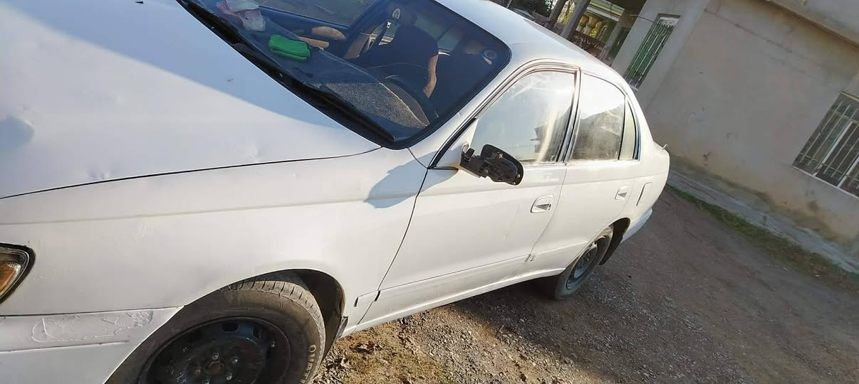 السلام عليكم  سياره فرخ بطه محرك 18 موديل 92  رقم بغداد دولي  الشرعي موصل حي البكر  مكان السياره النمرود  السعر 46بي مجال قليل رقم الهاتف  ***********
