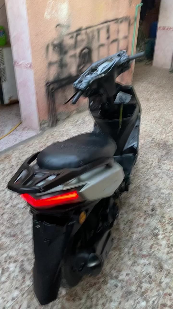 للبيع سكنس موديل 21 كهربائيات كلها شغاله دراجة ما مفتوحة سعر 400 وبيها مجل ***********
