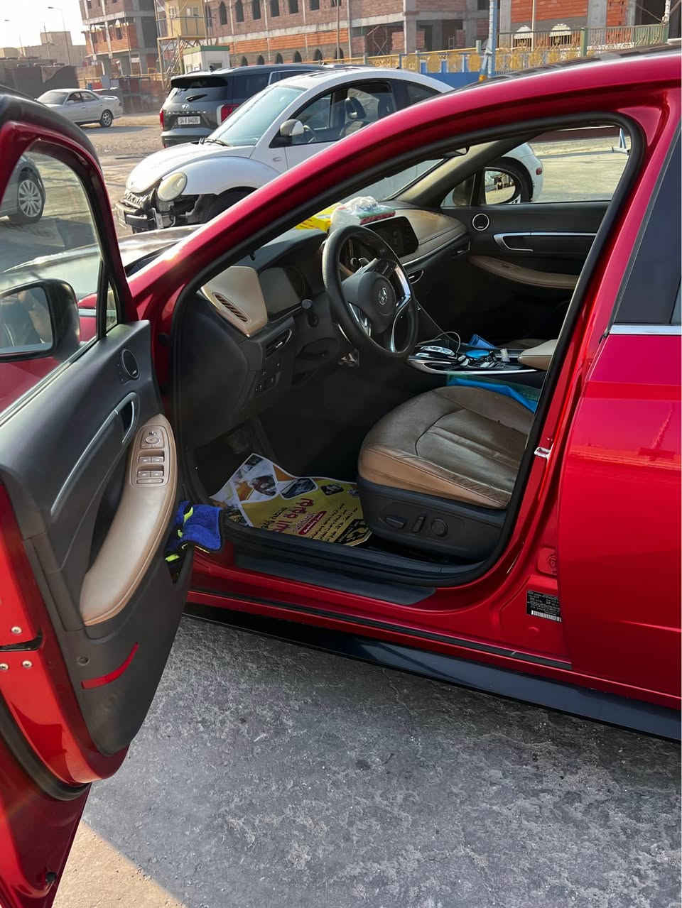 سلام عليكم سياره سوناتا لمتد 1600 تيربو اعله فئه بلسوناتا موديل 2020سياره فول مواصفات كشنات تدفئه تبريد كامره 360 درجه  
رادرات سياقه اليه تثبيت سرعه بنوراما سياره فول 
سعرها 163 وبيها مجال كلش بسيط سياره جاهزه من كلشي شغل واطلع مانقصها اي شي رقم بصره معوقين حادث سياره بنيد وجاملق فقط بدون ايرباك  صور الحادث موجوده بلمنشور والمعوق كلشي مابي وموجود بلبصره واكفلك الوكاله
وباقيلها سنه وكم شهر وتصير حره 
مكان سياره البصرة
 اتصل او وتساب *********** البصرة, العراق
