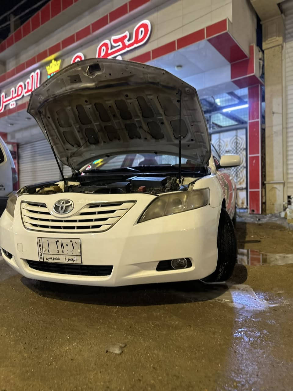 كامري 2009 مكفولة صبغ ضربة 
بيها ملاحضات جدا بسيطه واضحات بالصور 
رقم بصرة 
120 بيها مجال مكان بصرة 
***********
