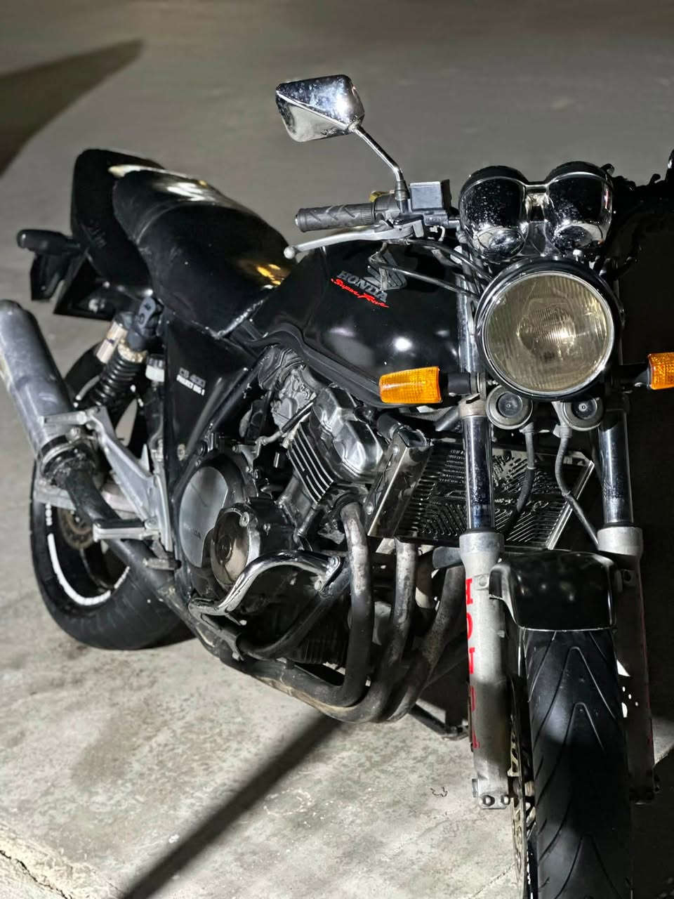 سلام علیکم cb400للبیع محرك مفتوح ای عیب مابي بدون اوراق مکان کرکوک رحیم اوە#سعر١١ورقە بیها مجال

رقم #***********
رقم #***********
