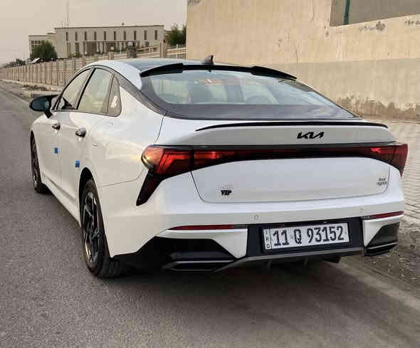 كيا K5 خليجي
الموديل : 2025. (خليجي) . 

المحرك  : 4 سلندر 2500 سي سي GDI.

رقم بغداد

ماشية 17

وكالة شركة اكدال 

المواصفات :

* سقف بانوراما .

* مقعد كهربائي جلد .

* صندوق كهربائي .

* شاشة عدادات الكترونية متصلة .

* بصمة و تشغيل عن بعد . دخول ذكي بدون مفتاح

* التحكم في التكييف و الوسائط لمس . 

  • اوتو هولد

* هاند بريك كهربائي .

* مرايا طي كهربائي .

* حساسات اصطفاف امامية و خلفية .

* مانع انغلاق للعجلات مع نظام الثبات الالكتروني .

* نظام ANDROID AUTO & APPLE CARPLAY .

* أكياس هوائية امامية .

* اطار قياس 215/55R17 .

* حساسات ضغط الاطارات .

* أنظمة قيادة متعددة .

* مكيف خلفي 

وبعد بيها مواصفات

ااسيارة بعدها شركة كفاله من ضربه صبغ وبارد بعدها بفابلون الشركة 

للاستفسار مراسله او اتصال***********
