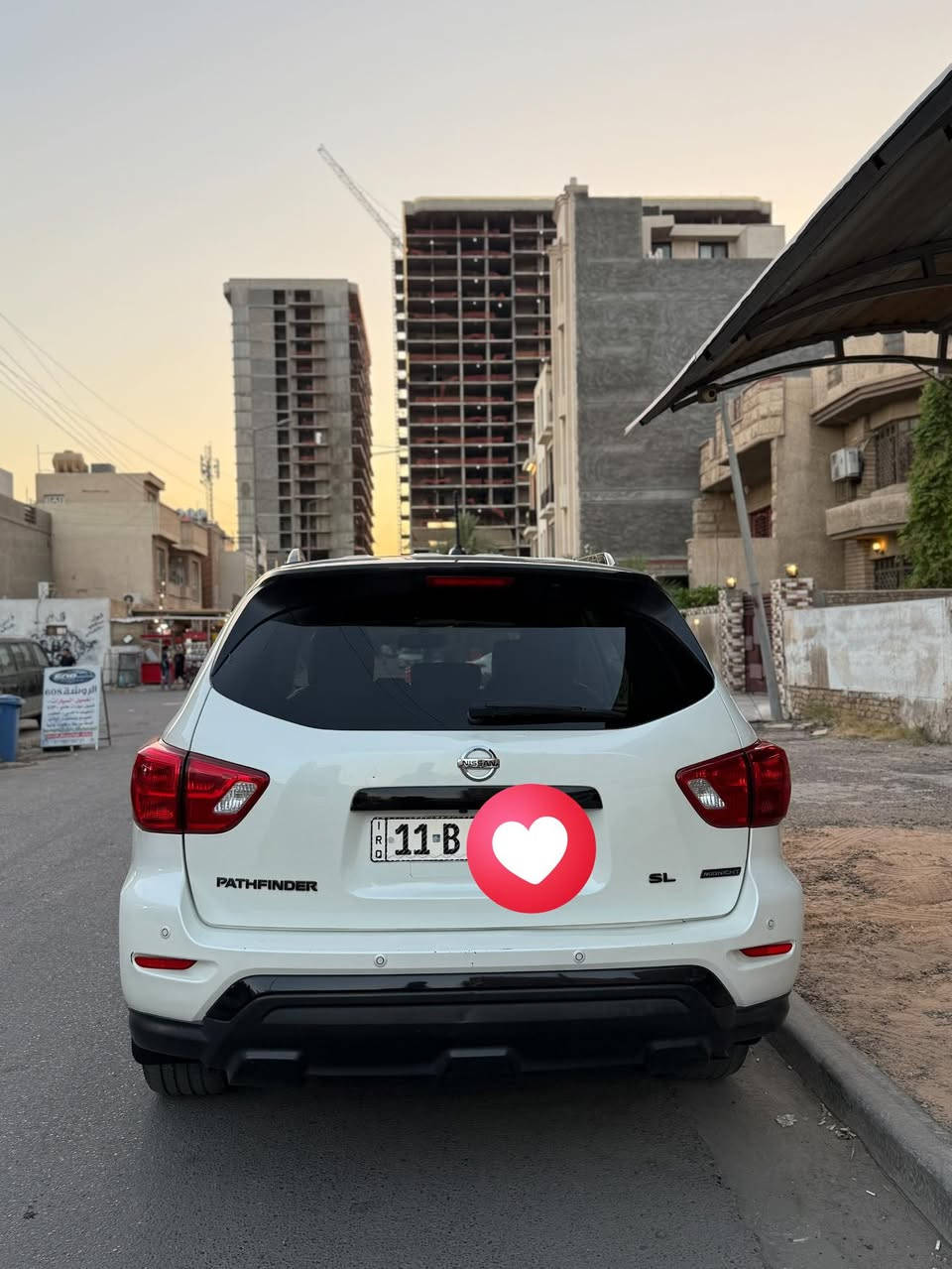 نيسان باثفايندر 2018  Midnight فول مواصفات للاخير ما عدا الفتحة 

7 راكب كشنات جلد + 3 قطع تبريد 
 
السياره على وضع الشركه 
* تبديل جاملغ امامي ايسر فقط 
* كلير امريكا فقط 

السعر 14500$ وبيها مجال بسيط 
العنوان بغداد اليرموك 

للاستفسار ***********
