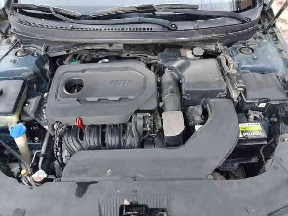 للبيع سوناتا امريكي 2015  جاهزة من محرك وكير وتبريد وحدادية كلة بحالة ممتازة مكينة 2400 السيارة ماشية 106 الف ميل / حادث السيارة بنيد مصلح ودعامية مبدلة  السيارة رقم سليمانية بأسمي شرط التحويل مكاني بغداد ***********
تحكمات ستيرن
شاشة كبيرة وكاميرا
باتري جديد
تايرات جدد
السيارة ما ناقصة اي شي السعر 120 ورقة وبيهة مجال للتواصل ***********
