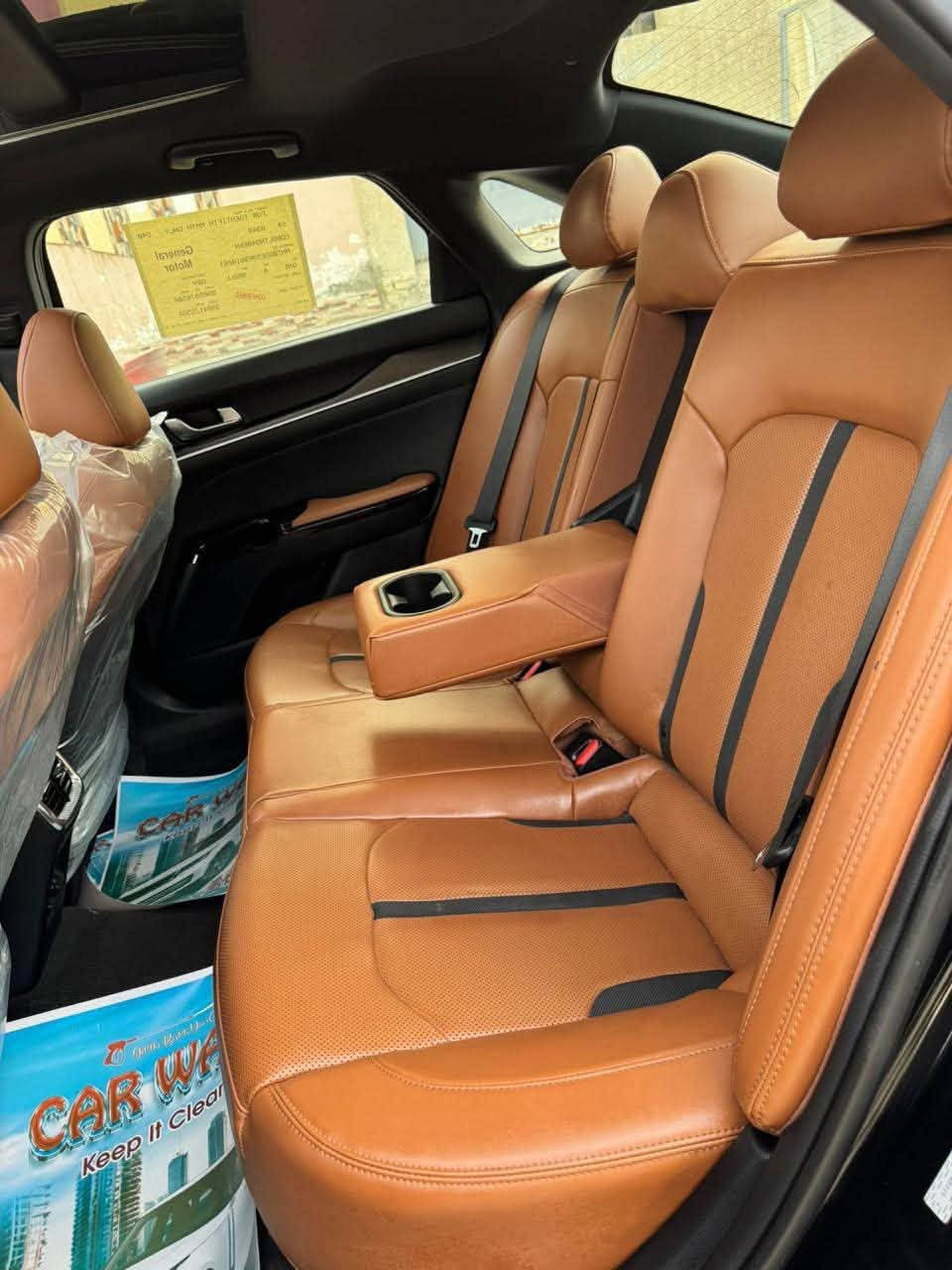 سلام عليكم
كي فايف 2023 فئة مواصفات vip GT
فول مواصفات للاخير اعلى فئة 1/1
مكينة 2500 تيربو صاروخ 🚀
رقم بغداد انكليزي بسمي
حادث خفيف بارد بس بدون دواخل كما موضح بالصور...... 
ماشيه 45 ميل  فقط 
مواصفات: 
سقف بانوراما 
بصمه تشغيل وابواب وصندوق 
ترحيب عند الاقتراب 
تشغيل عن بعد 
هاند بريك بصمه
كشنات كهرباء وجلد مختوم Gt
4 وضعيات قيادة
ماسحات اوتو بالمطر
صندوق ذكي
لد امامي وخلفي 
حساسات 
رادرات كاملة 
عرض داتاشو 
كشنات خلفيه تدفئة
كشنات اماميه تدفئة +تبريد
نقاط عمياء، اوتو هولد
شاشه ديجيتال كبيرة
اشاير بالمري وشفط 
تبريد قطعتين
شاحن وايرليس  
مكينة 2500 توربو 293 حصان
رقم بغداد بإسمي تحويل مباشر 
سيارة جديده بحاله الزيرووو السعر اتصل مباشر و واتساب ***********  وتدلل

بدون قطرة 💧 صبغ
