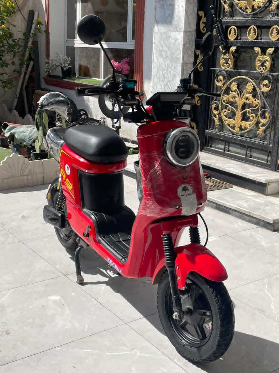 السلام عليكم دراجه r9موديل25جديده فول بطاريات جدد 16امبير الدراجه كفالة العنوان البصره ابو الخصيب للتواصل واتساب هذا رقمي ***********
