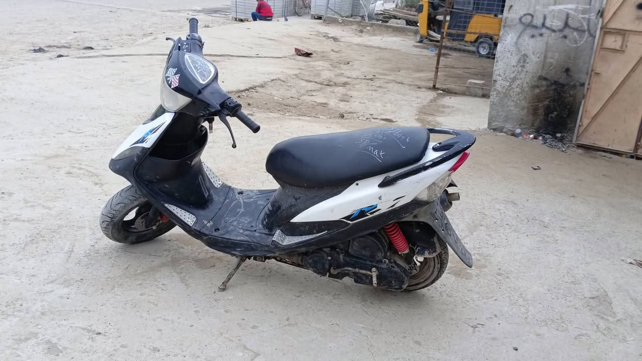 سلام عليكم دراجه ماكس عدله الدراجه خير من الله الدراجه كامله كهربائيات وميكانيك الدراجه سعرها 450.  ‏‪***********‬‏
